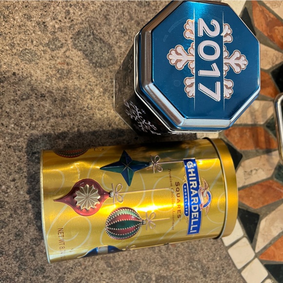 Collectible Christmas Tins / Music Box - Picture 6 of 7